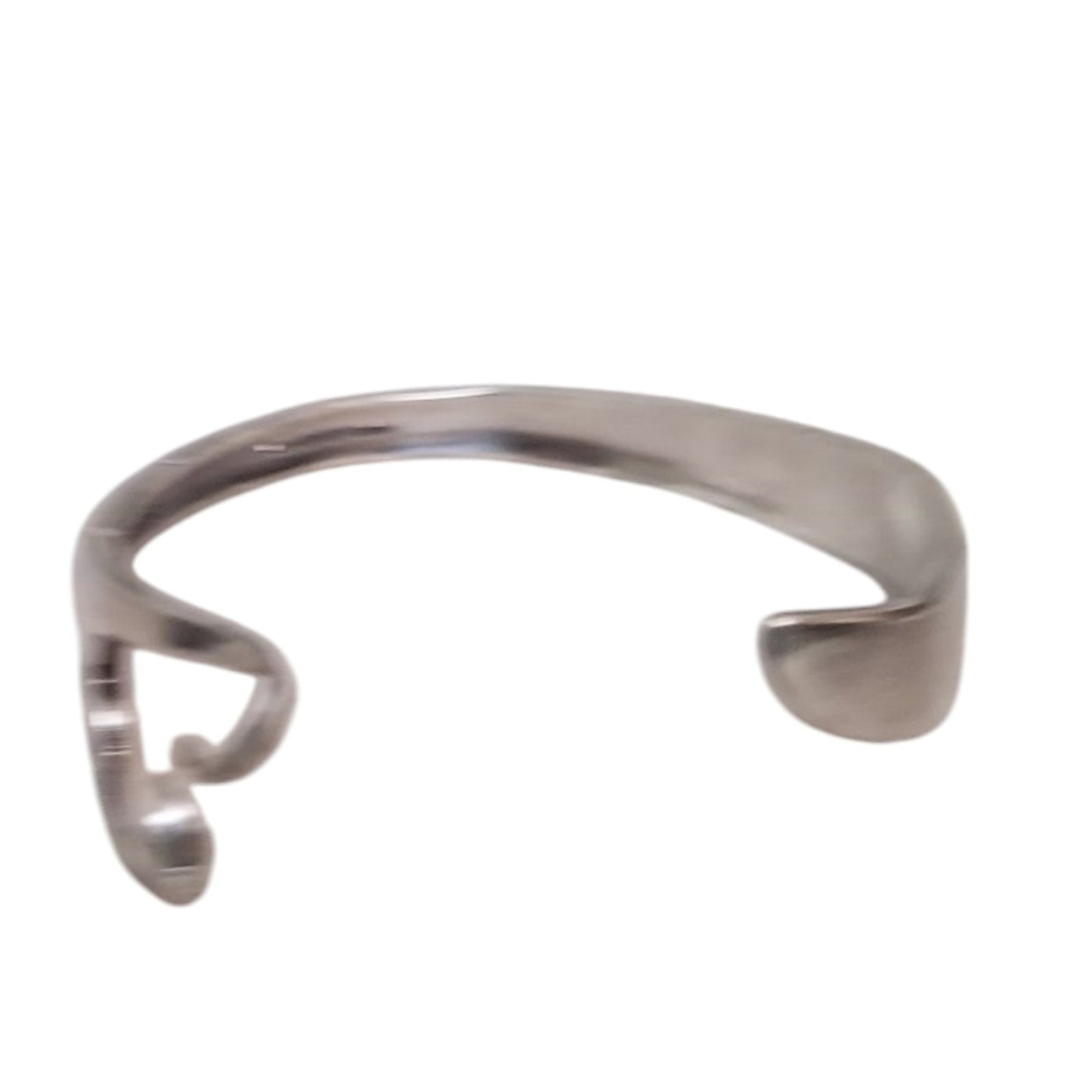 WM A Rogers Oneida Floral Fork Cuff Silver Plated Bracelet 6